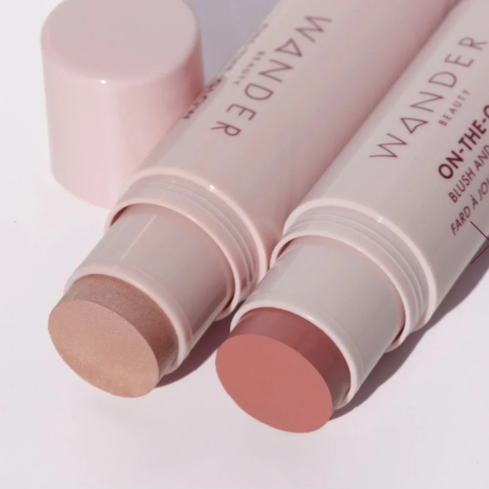 🎉2•$20/3•$28🎉 WANDER BEAUTY On-the-Glow Blush And Illuminator In Dusk